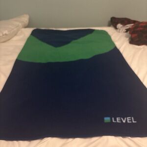 Level Navy and Green Bedding Throw Blanket